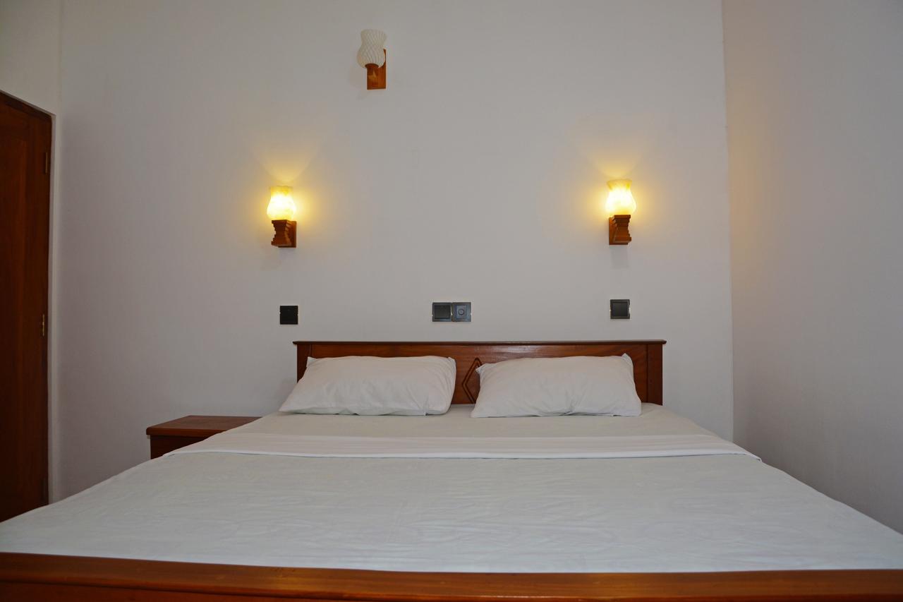 Villa Chaya Hikkaduwa Habitación foto